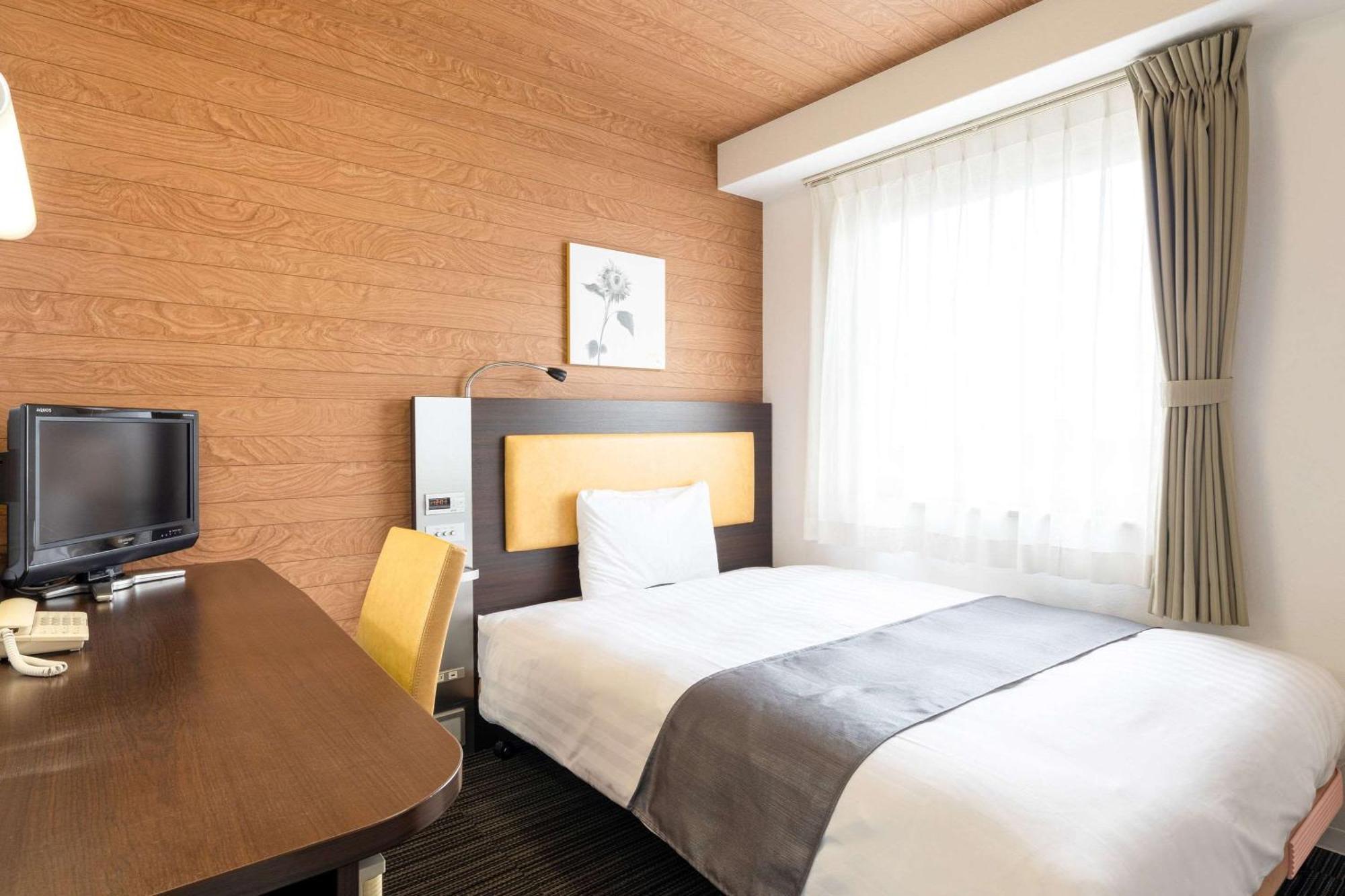 Comfort Hotel Kokura Kitakyushu Bagian luar foto